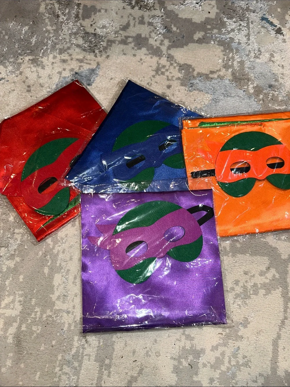 NWT Kids Green Ninja Turtle Capes and Masks Party Pack - Blue Red Purple Orange